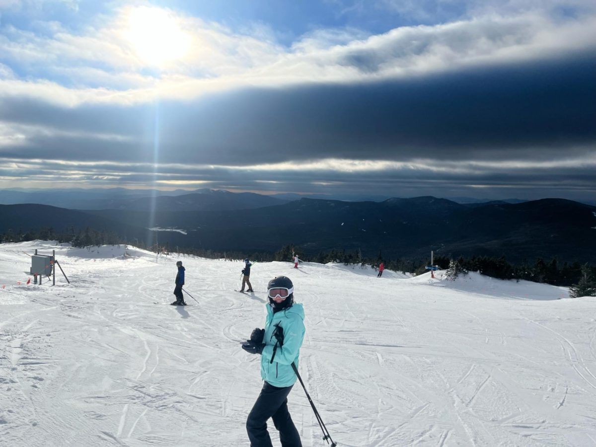 Digital Editor Hannah Kothari 26 on the slopes of Sugarloaf Mountain in 2023. Hannah Kothari/The Bates Student