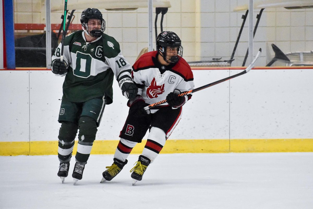 Aaroh Sharma '26, captain of the team,  preparing to receive a pass.